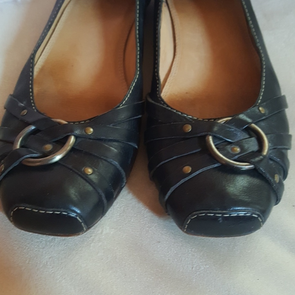 Frye flats 7.5